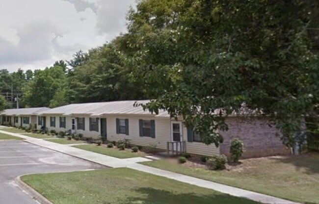 Building Photo - 3155 Louisville St