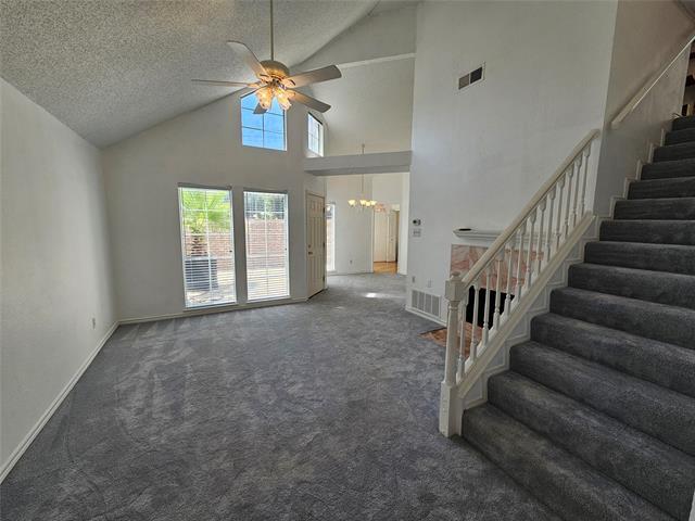 Building Photo - 3155 Royal Ln