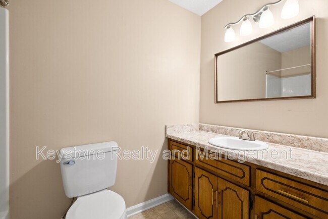 Building Photo - 308 Thompsonville Ln