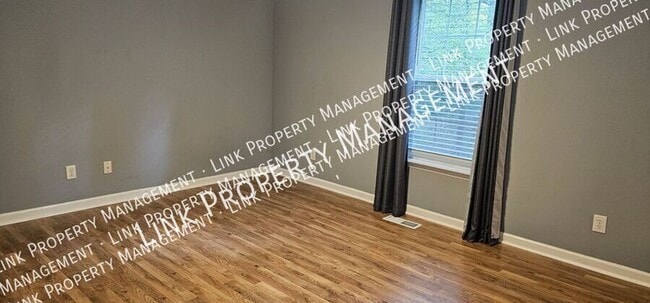 Building Photo - 140 S Elmwood St