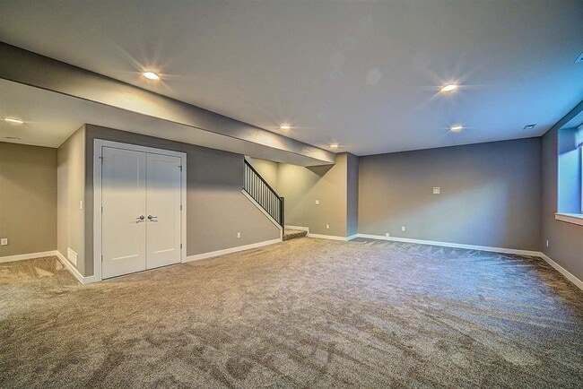 Building Photo - 704 American Pharaoh Dr