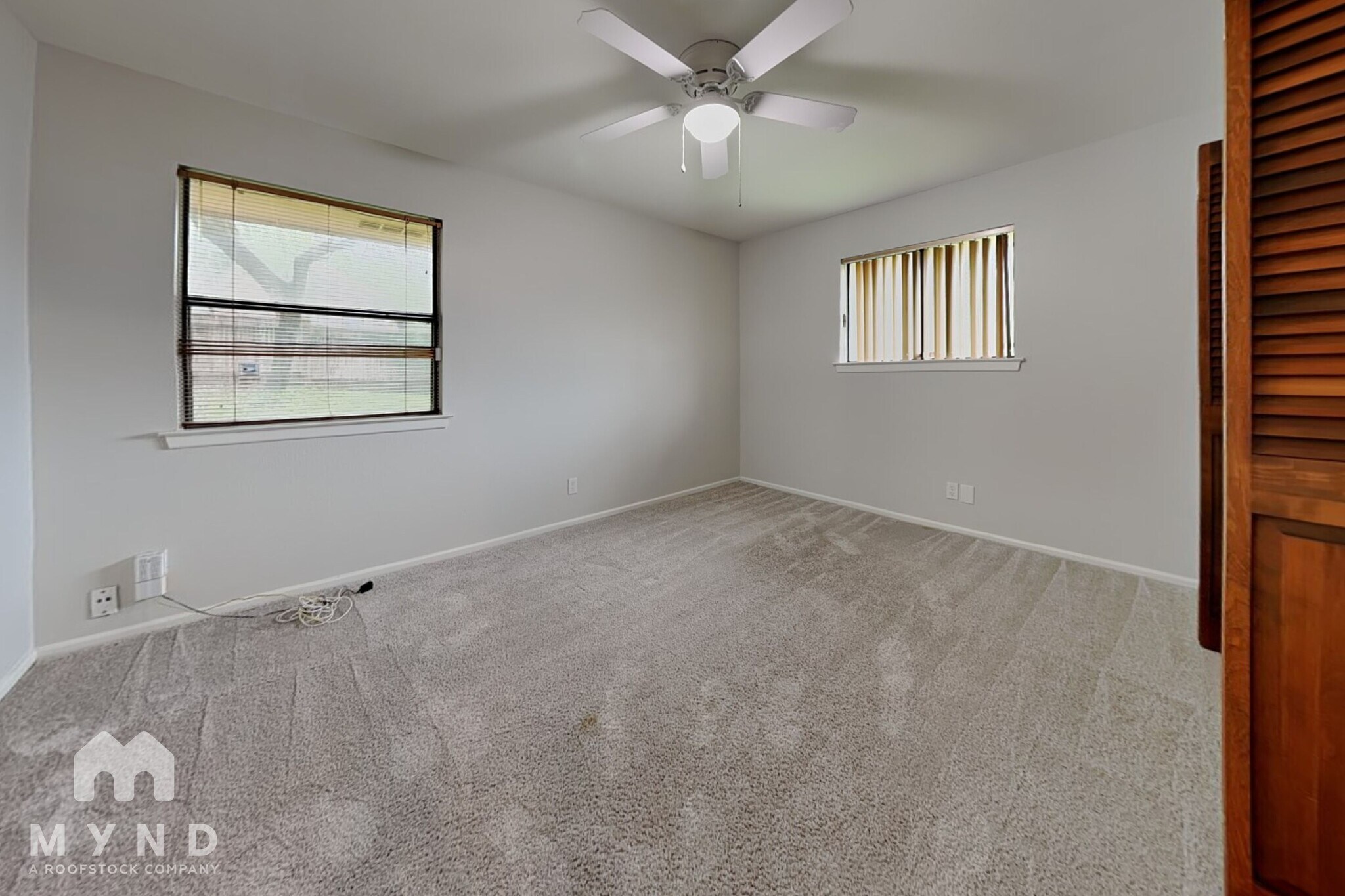 Building Photo - 15710 Fern Ridge St