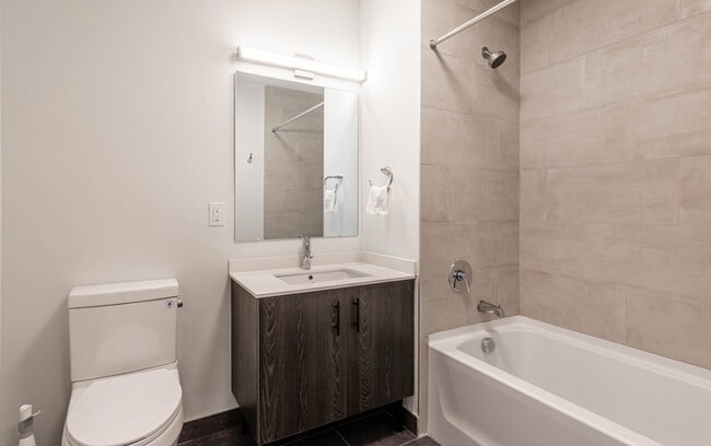 Building Photo - 416 Highland Ave