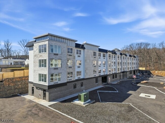 Building Photo - 95 Shepherds Ln