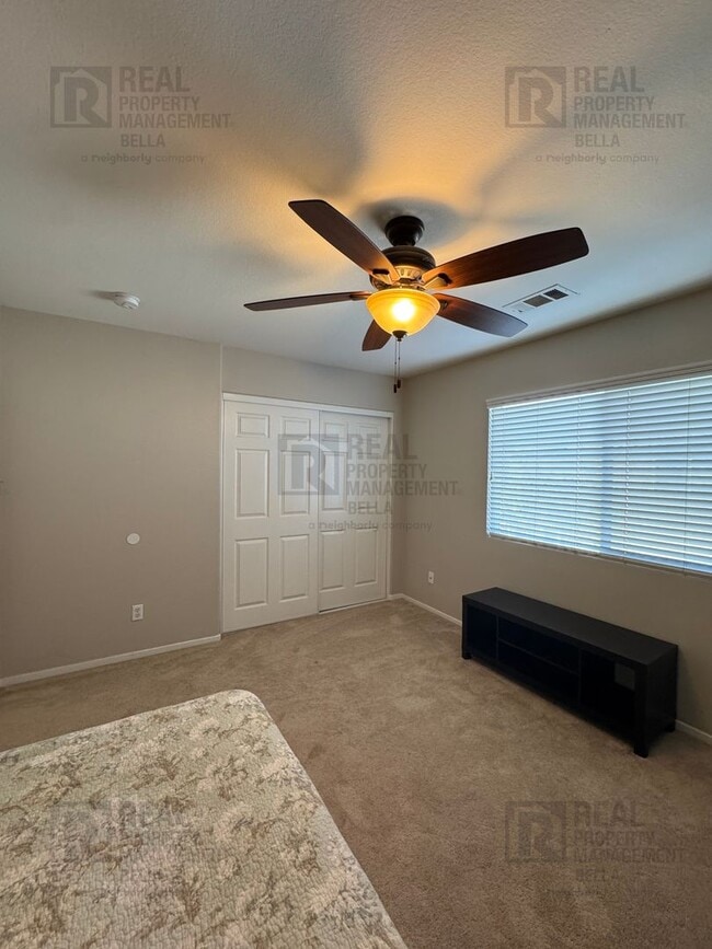 Building Photo - Gorgeous Murrieta Home with Main Floor Bedroom and Bathroom