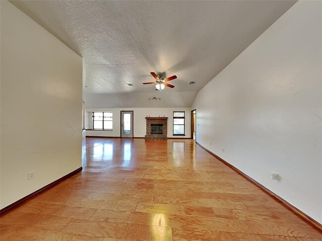 Building Photo - 3608 Teresa Dr