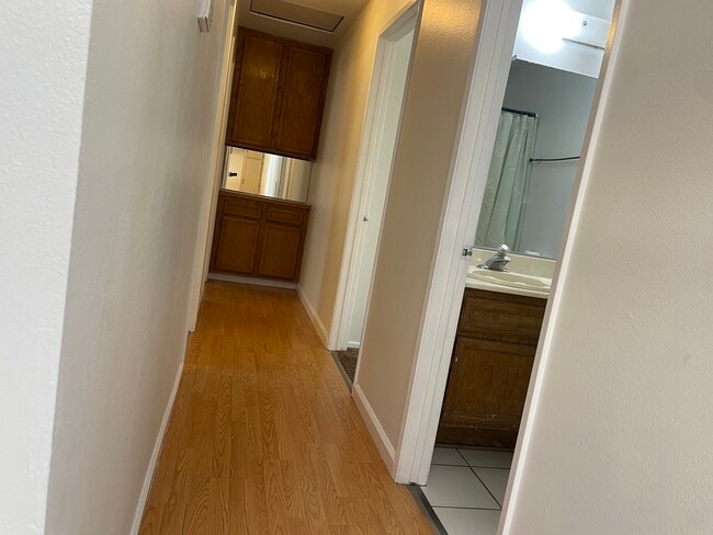 Building Photo - 13036 Sunbird Dr