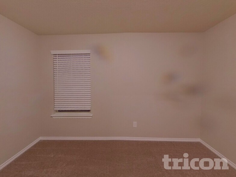 Building Photo - 3417 Doris Dr