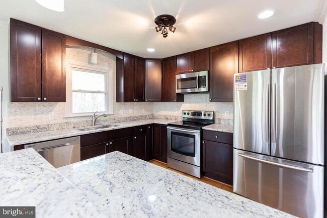 Building Photo - 4106 Lamarre Dr