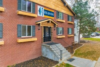 Building Photo - Matek