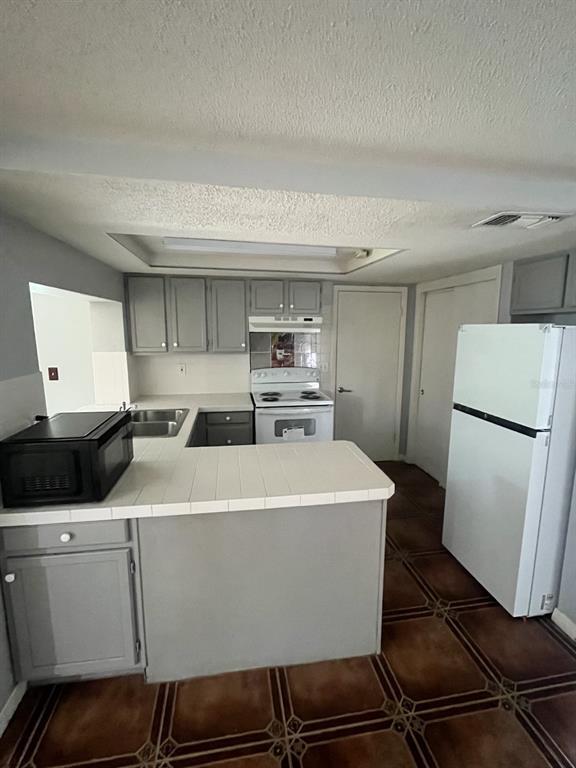 Building Photo - 3702 Sail Dr