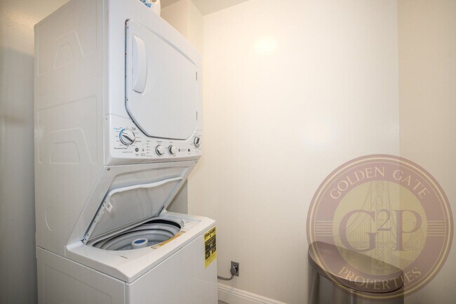 Building Photo - Financial District - 2 BR, 2 BA Condo 1,510 Sq. Ft. - 3D Virtual Tour, Furnished or Unfurnished O...