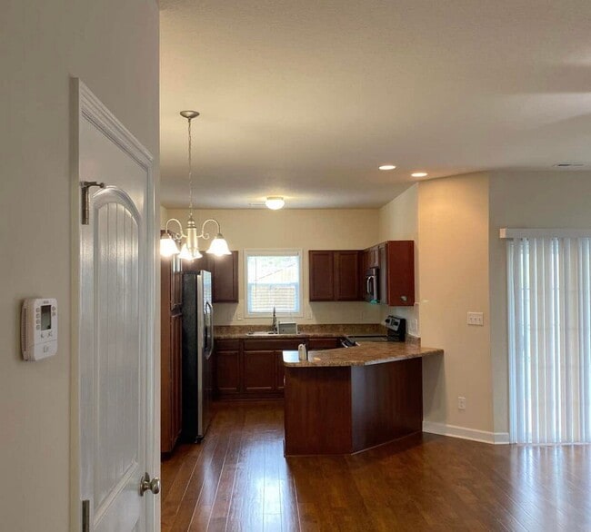 Building Photo - 319 Frisco Wy