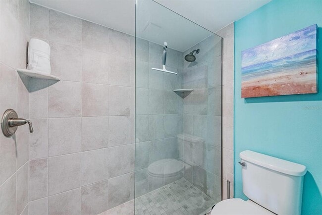 Building Photo - 5505 Del Sol Blvd