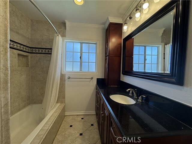 Building Photo - 5042 Briarhill Dr