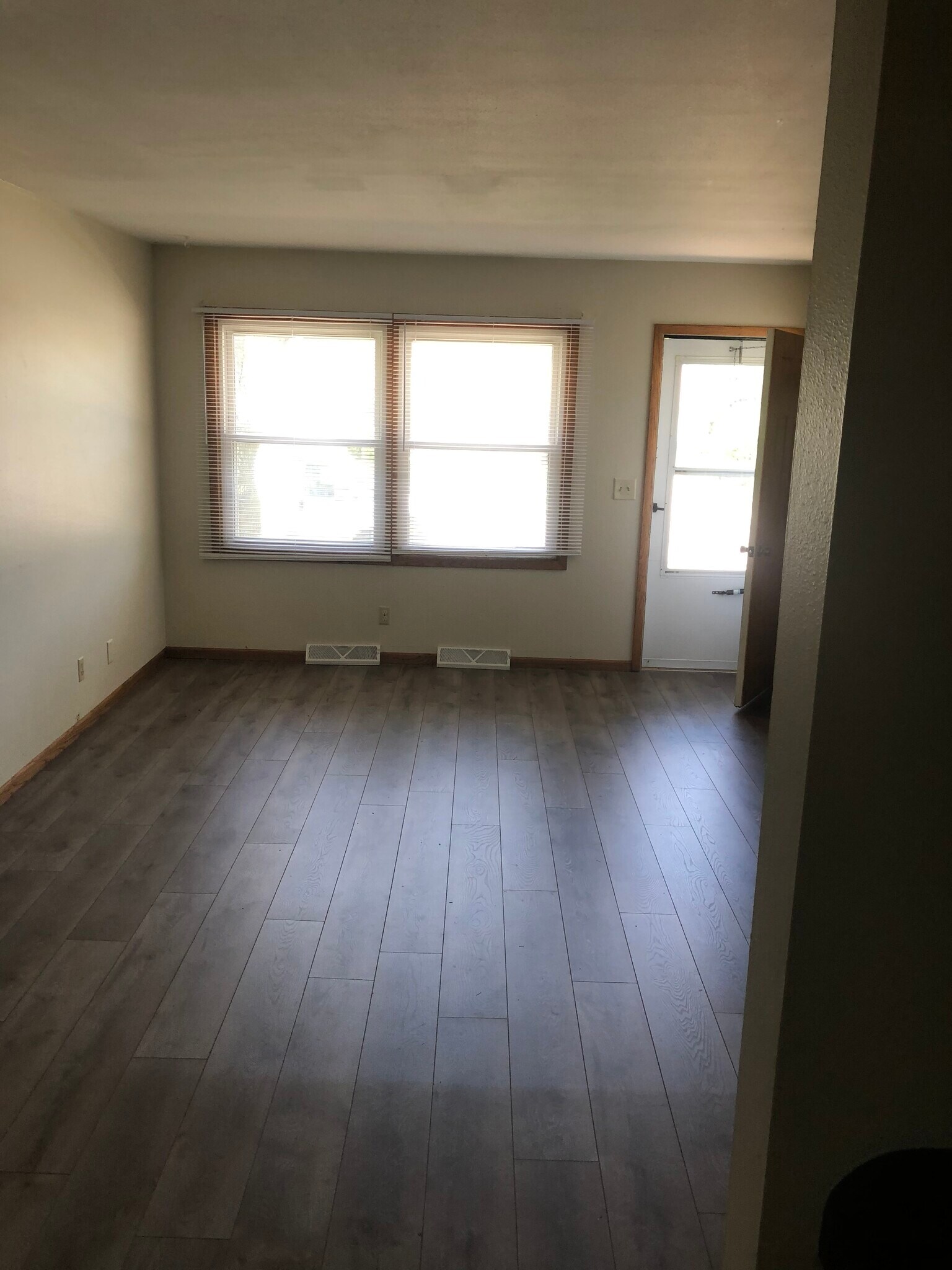 Building Photo - 1907 Green Tree Rd