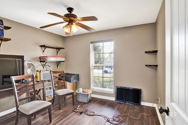 Building Photo - 33633 Field Stone Ln