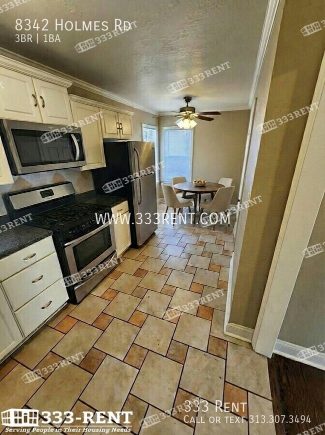 Building Photo - 8342 Holmes Rd