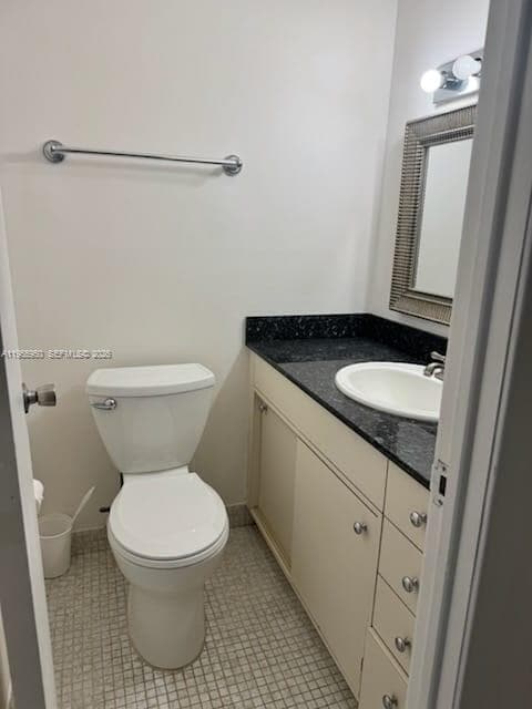 Building Photo - 300 Bayview Dr