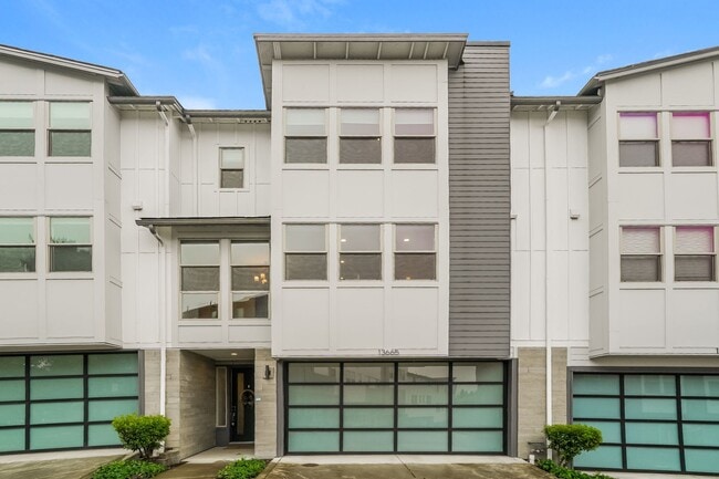 Primary Photo - 13665 SE 67th Pl.