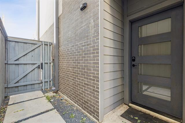 Building Photo - 4119 Munger Ave