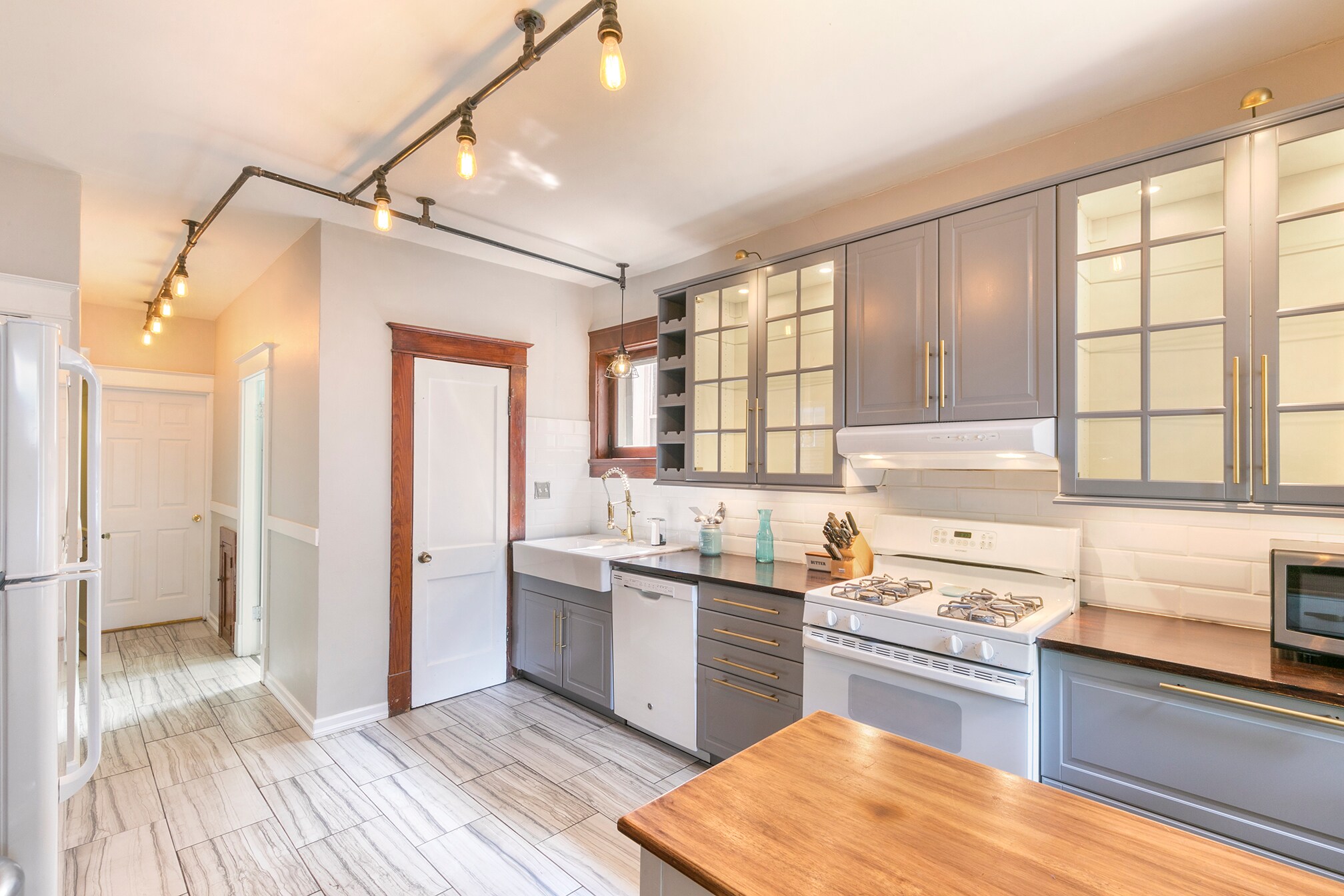 Kitchen - 4945 Delor Street