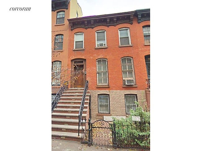 Building Photo - 187 Huntington St
