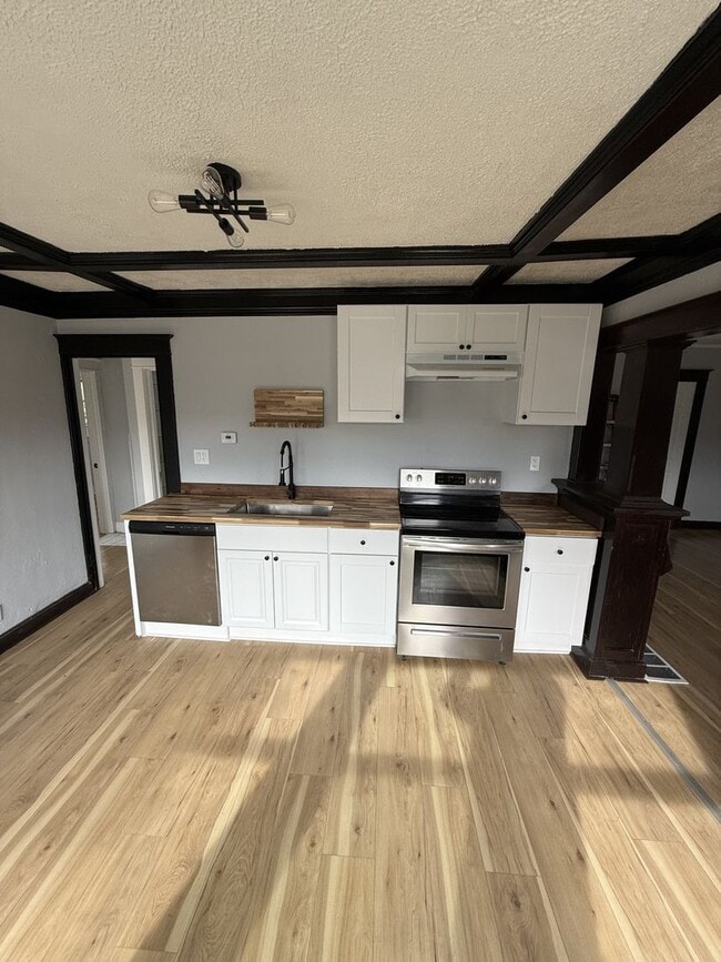 Building Photo - **Available Now...Never Have to Move Again! Don’t Miss Out…This Home Will Go Fast!**