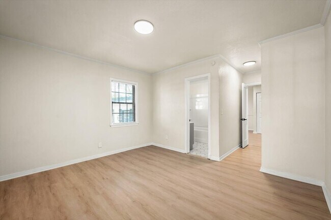 Building Photo - 981 McTyre Ct