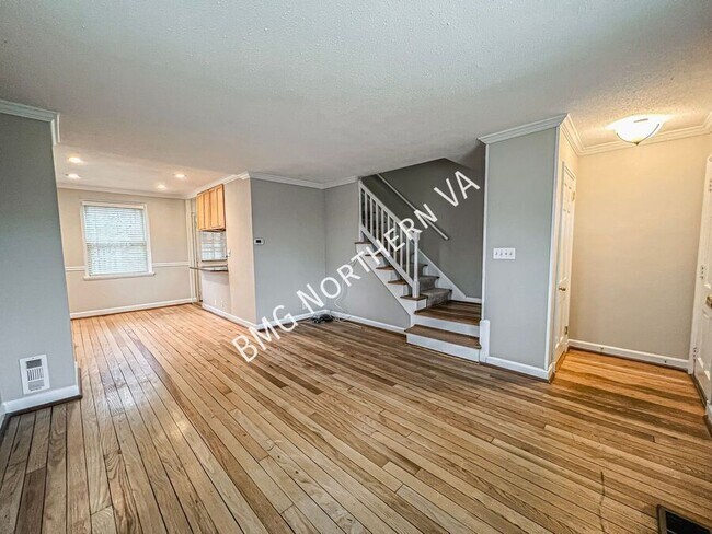 Building Photo - 4840 S 28th St
