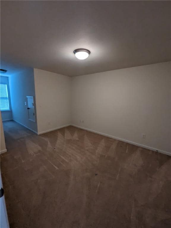 Building Photo - 65 Oakmont Dr