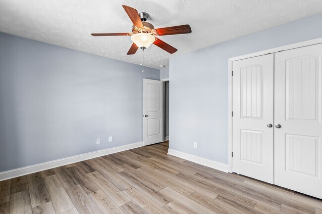 Building Photo - 111 Louie Ln