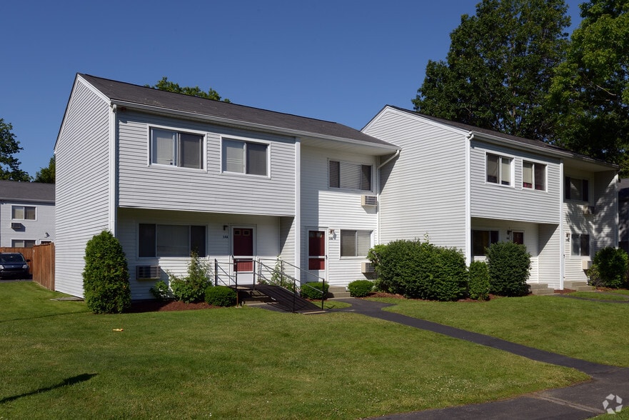 Highland Hills 30 Highland St Taunton MA 02780 Apartment Finder