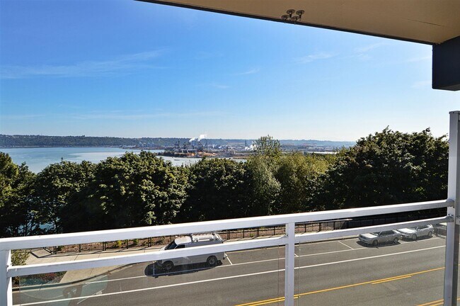 Building Photo - Sky Terrace 2 Bedroom 1.5 Bath Condo with ...
