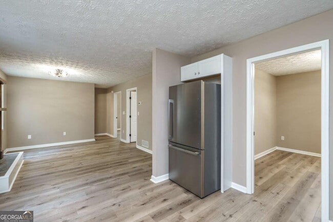 Building Photo - 3080 Meadow Trail