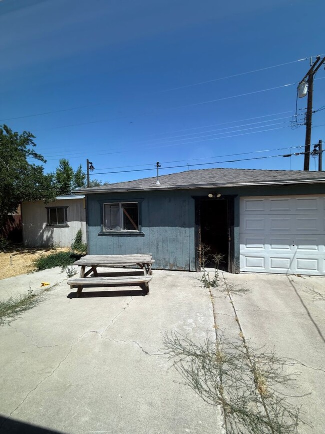 Building Photo - 1855 Trainer Wy