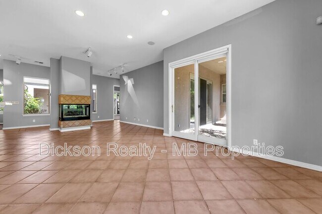 Building Photo - 4440 Juniper Trail