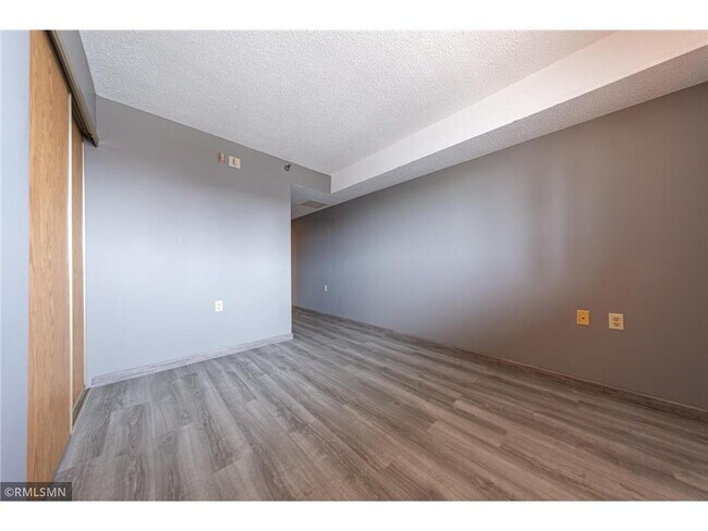 Building Photo - Modern Downtown St. Paul Condo with Top-Ti...