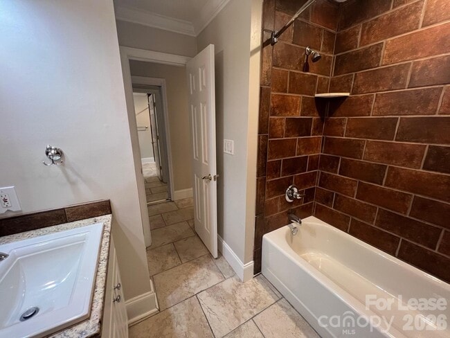 Building Photo - 18733 Vineyard Point Ln