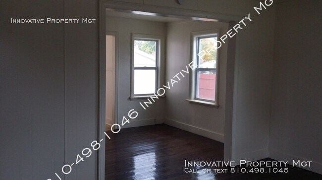 Building Photo - Flint Township 2 bedroom!