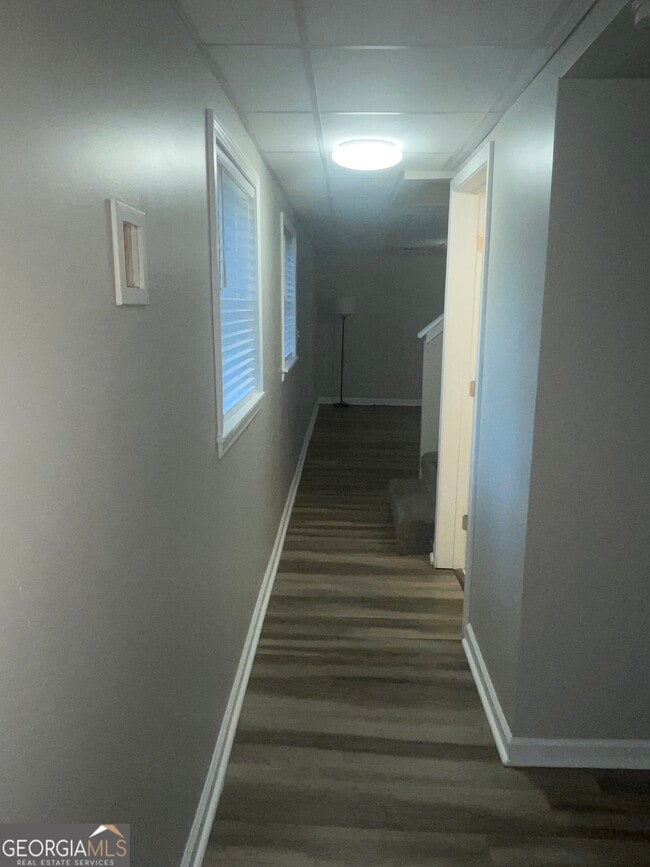 Building Photo - 310 Harris Manor Dr SW