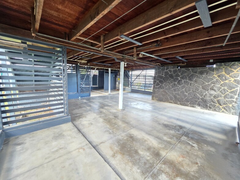 Building Photo - 418 Kukuau St