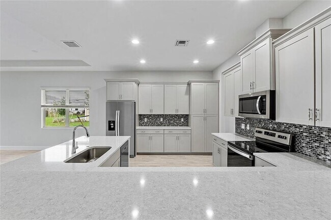 Building Photo - 5218 Liberty Ln