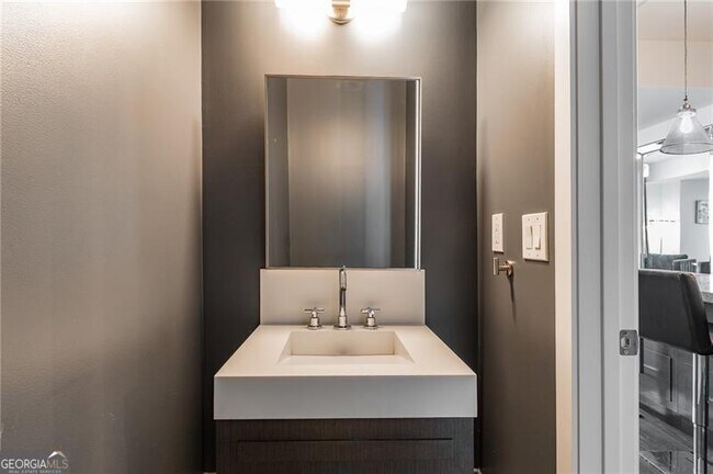 Building Photo - 1820 Peachtree St NW