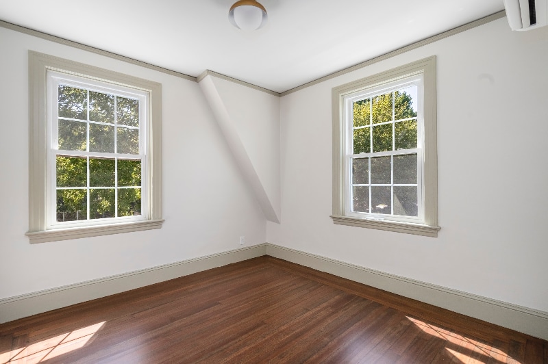 Building Photo - 294 Cole Ave