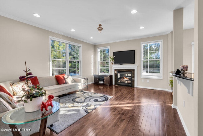 Building Photo - 40 Demarest Dr