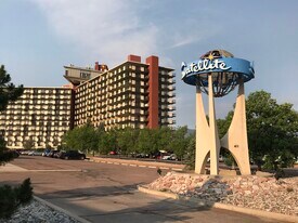 Building Photo - 411 Lakewood Cir