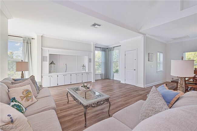 Building Photo - 6941 Hunters Rd