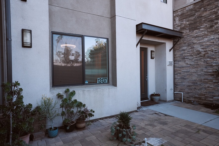 Building Photo - 13137 W Lumina Way