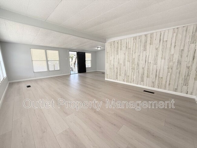 Building Photo - 6956 Attica Ln